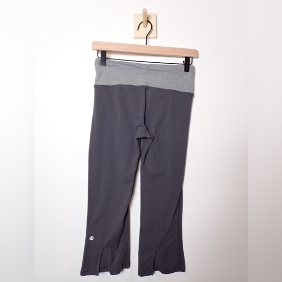 Lululemon Tadasana Slit Crop size 4 in Light Gray/Gray - Picture 2 of 10